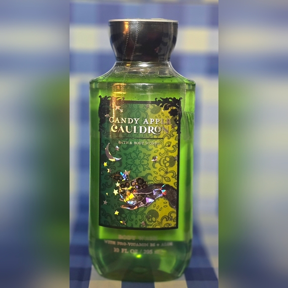 [NWT] Limited Edition Halloween Body Wash - Picture 2 of 3
